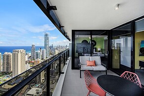 Circle on Cavill - Wow Stay