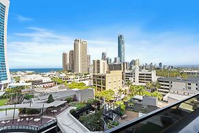 Circle on Cavill - Wow Stay