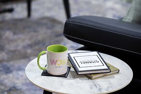 Circle on Cavill - Wow Stay