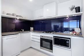 Circle on Cavill - Wow Stay