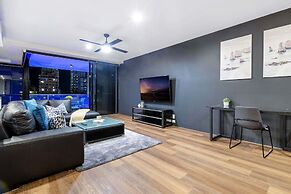 Circle on Cavill - Wow Stay