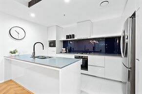 Circle on Cavill - Wow Stay