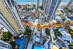 Circle on Cavill - Wow Stay