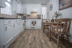 Langland Road - 1 Bedroom - Mumbles