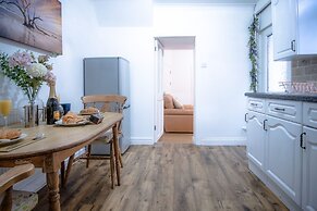 Langland Road - 1 Bedroom - Mumbles