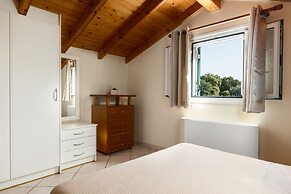 Four-Bedroom Villa Alexandros by Konnect, Private Pool & SeaView