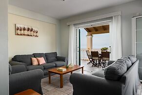 Four-Bedroom Villa Alexandros by Konnect, Private Pool & SeaView