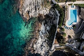 Four-Bedroom Villa Alexandros by Konnect, Private Pool & SeaView