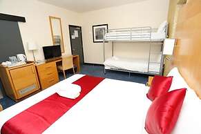 Acorn Lodge Gatwick