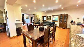 Stunning Villa Portugal Private Pool Diving Board