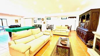 Stunning Villa Portugal Private Pool Diving Board