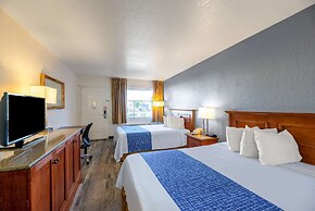 Econo Lodge Phoenix North I-17