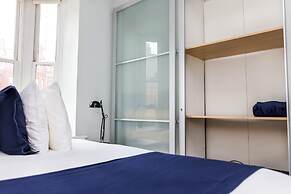 Maverick Suites at 245 Newbury St