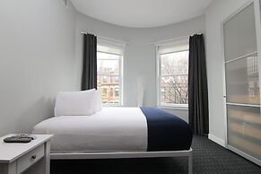 Maverick Suites at 245 Newbury St