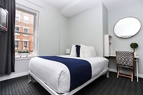 Maverick Suites at 245 Newbury St