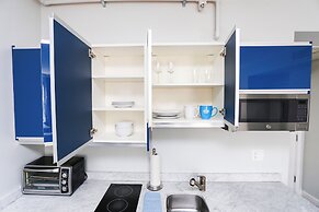 Maverick Suites at 245 Newbury St