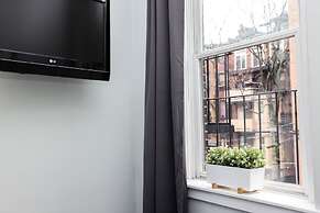 Maverick Suites at 245 Newbury St