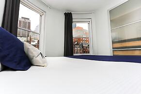Maverick Suites at 245 Newbury St