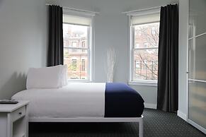 Maverick Suites at 245 Newbury St