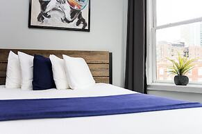 Maverick Suites at 245 Newbury St