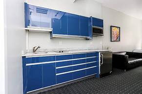 Maverick Suites at 245 Newbury St