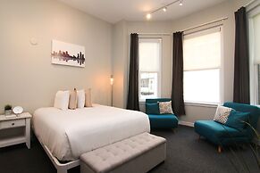 Maverick Suites at 245 Newbury St