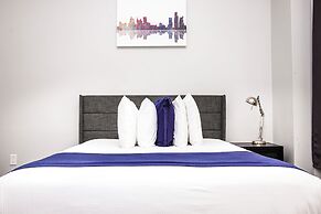 Maverick Suites at 245 Newbury St