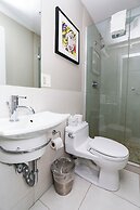 Maverick Suites at 245 Newbury St