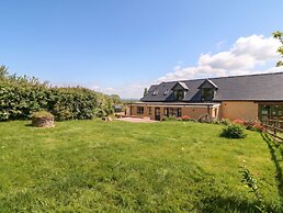 Palace Farmhouse