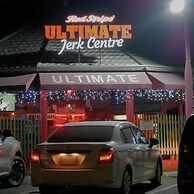 Lux Sea View Camelot Village Discovery Bay