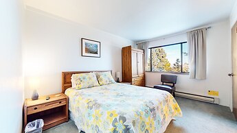 Mammoth Point #106 2 Bedroom Condo by RedAwning