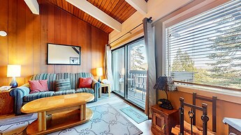 Mammoth Point #106 2 Bedroom Condo by RedAwning