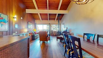 Mammoth Point #106 2 Bedroom Condo by RedAwning