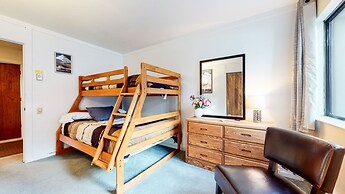 Mammoth Point #106 2 Bedroom Condo by RedAwning