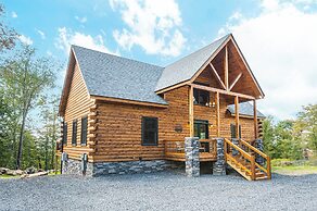 Sunshine Chalet by Taylor Made Deep Creek