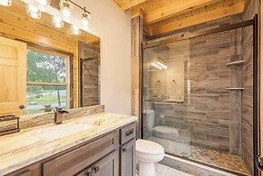 Sunshine Chalet by Taylor Made Deep Creek