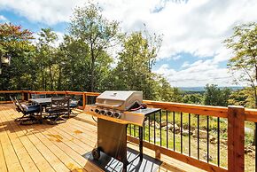 Sunshine Chalet by Taylor Made Deep Creek