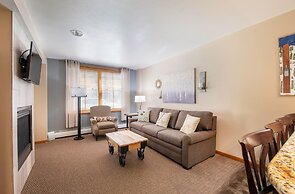 Premium Unit 1108 - One Bedroom - Zephyr Mountain Lodge 1 Condo