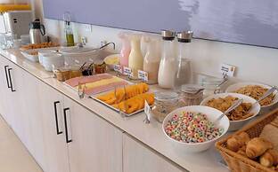 Super 8 By Wyndham Manzanillo