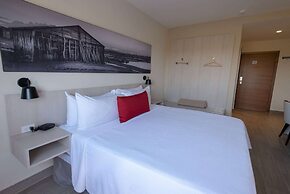 Super 8 By Wyndham Manzanillo