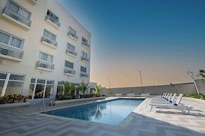 Super 8 By Wyndham Manzanillo