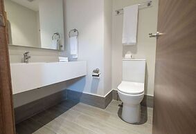 Super 8 By Wyndham Manzanillo