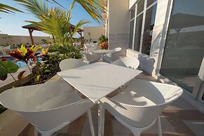 Super 8 By Wyndham Manzanillo