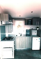 Beautiful 2-bed House in Lagoa Torrinha, Algarve
