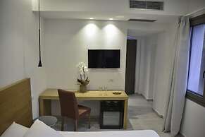 Mythical Coast Wellness Retreat