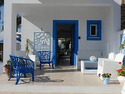 2bed Villa - Private Pool - Steps From the Beach!