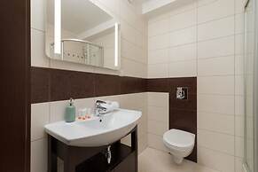 Zakopane Ski Apartment near Polana Szymoszkowa by Renters