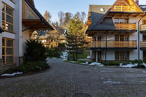 Zakopane Ski Apartment near Polana Szymoszkowa by Renters