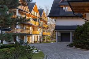 Zakopane Ski Apartment near Polana Szymoszkowa by Renters