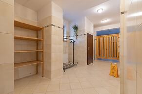 Zakopane Ski Apartment near Polana Szymoszkowa by Renters